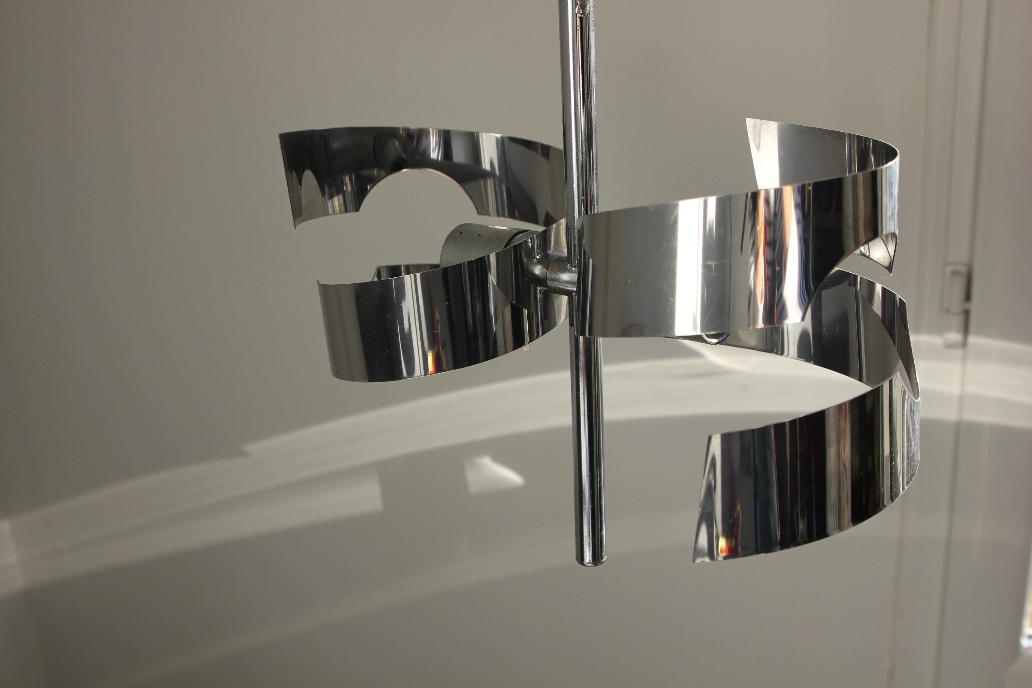 Seventies chrome suspension