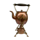 Ancien samovar en cuivre