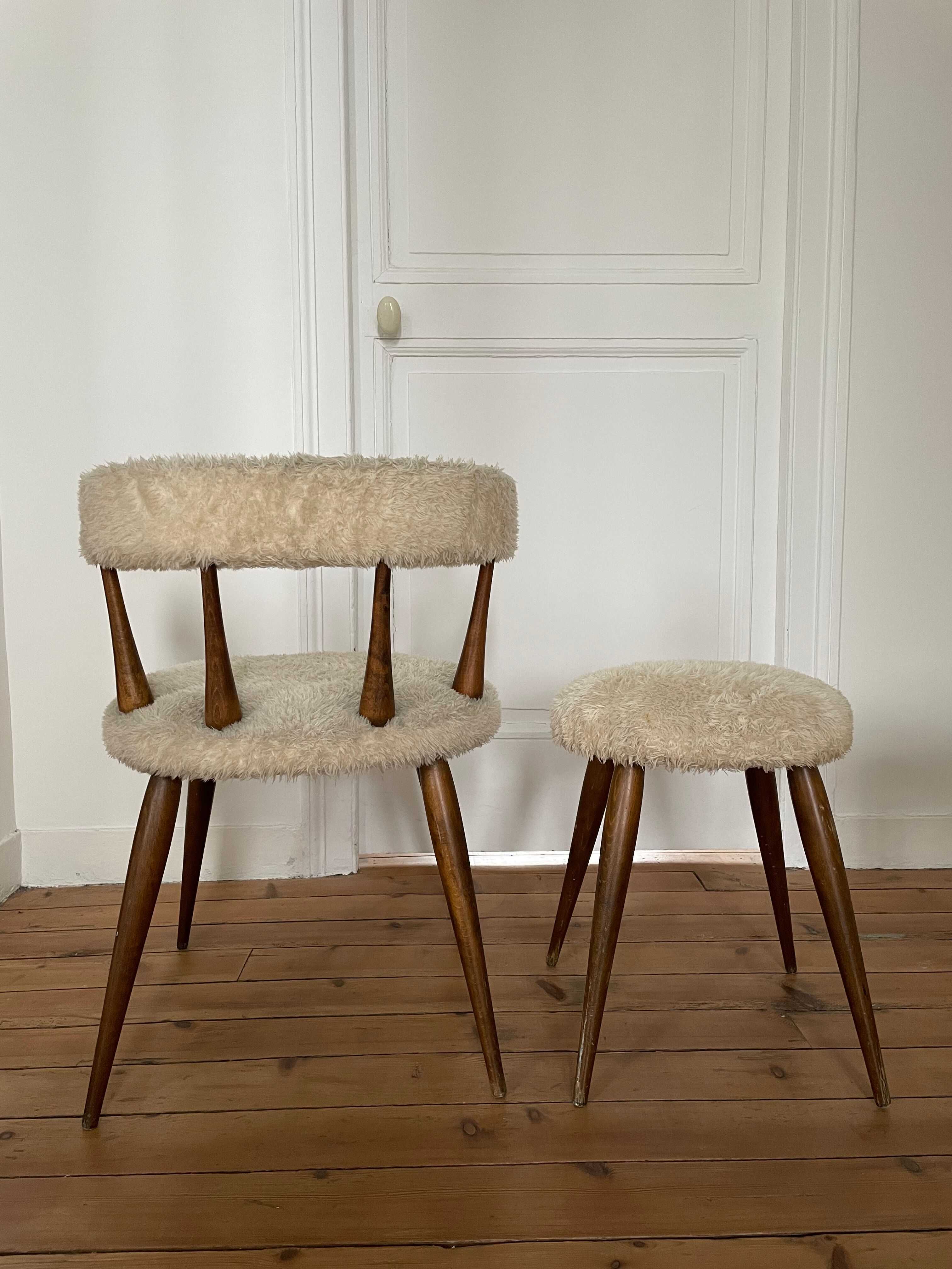 Set of 1 armchair and 1 vintage Scandinavian stool with white fur, 1960