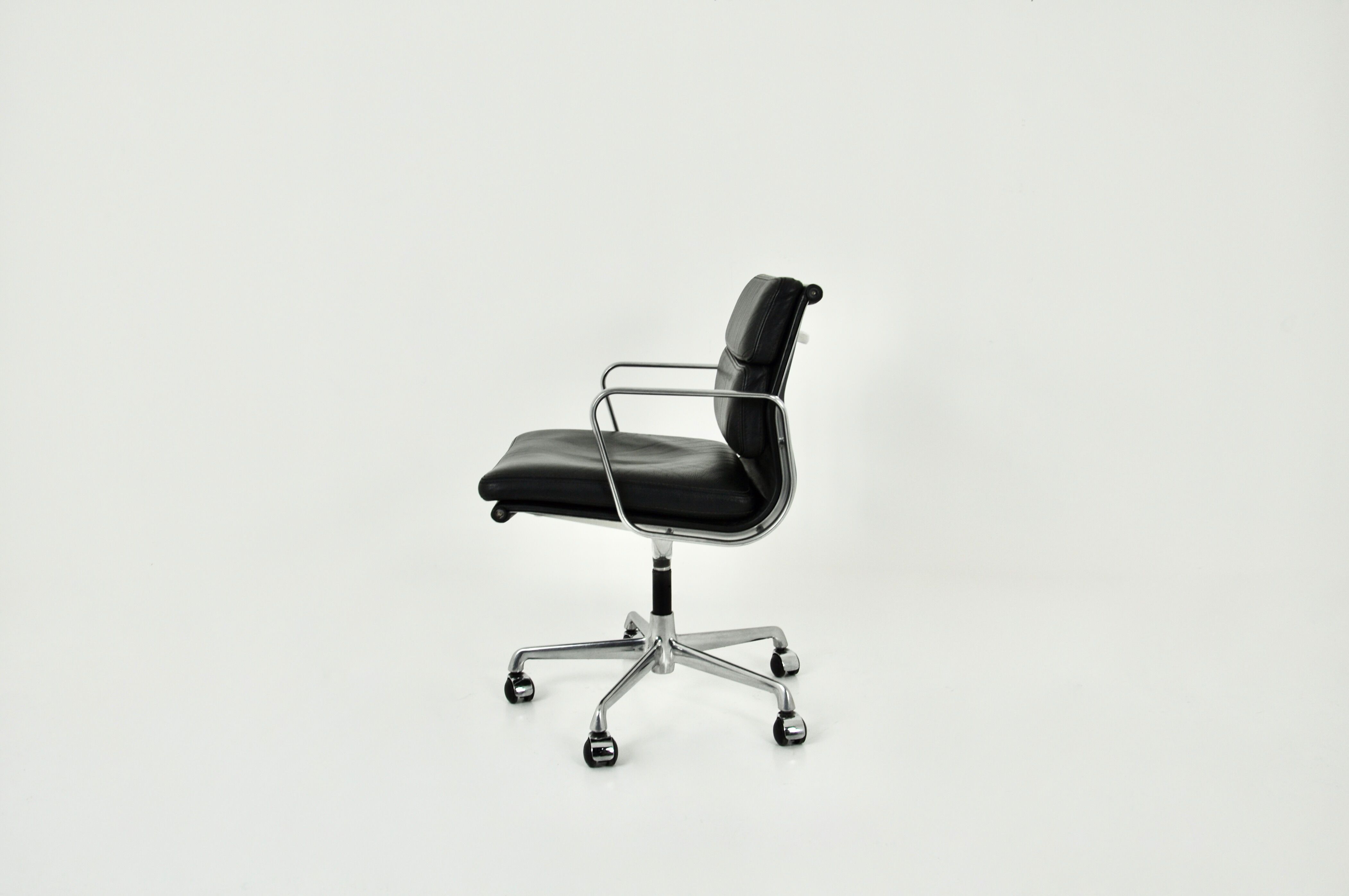 Black leather Soft Pad Chair by Charles & Ray Eames for ICF, 1970S