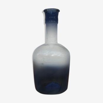 Decorative moulded glass carafe