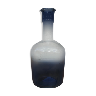 Decorative moulded glass carafe