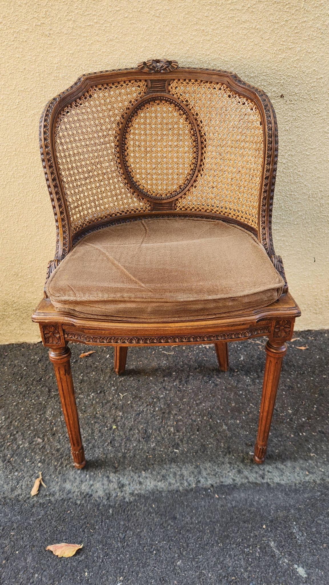 Chaise ancienne Louis XVI en bois et canage XIXe siècle