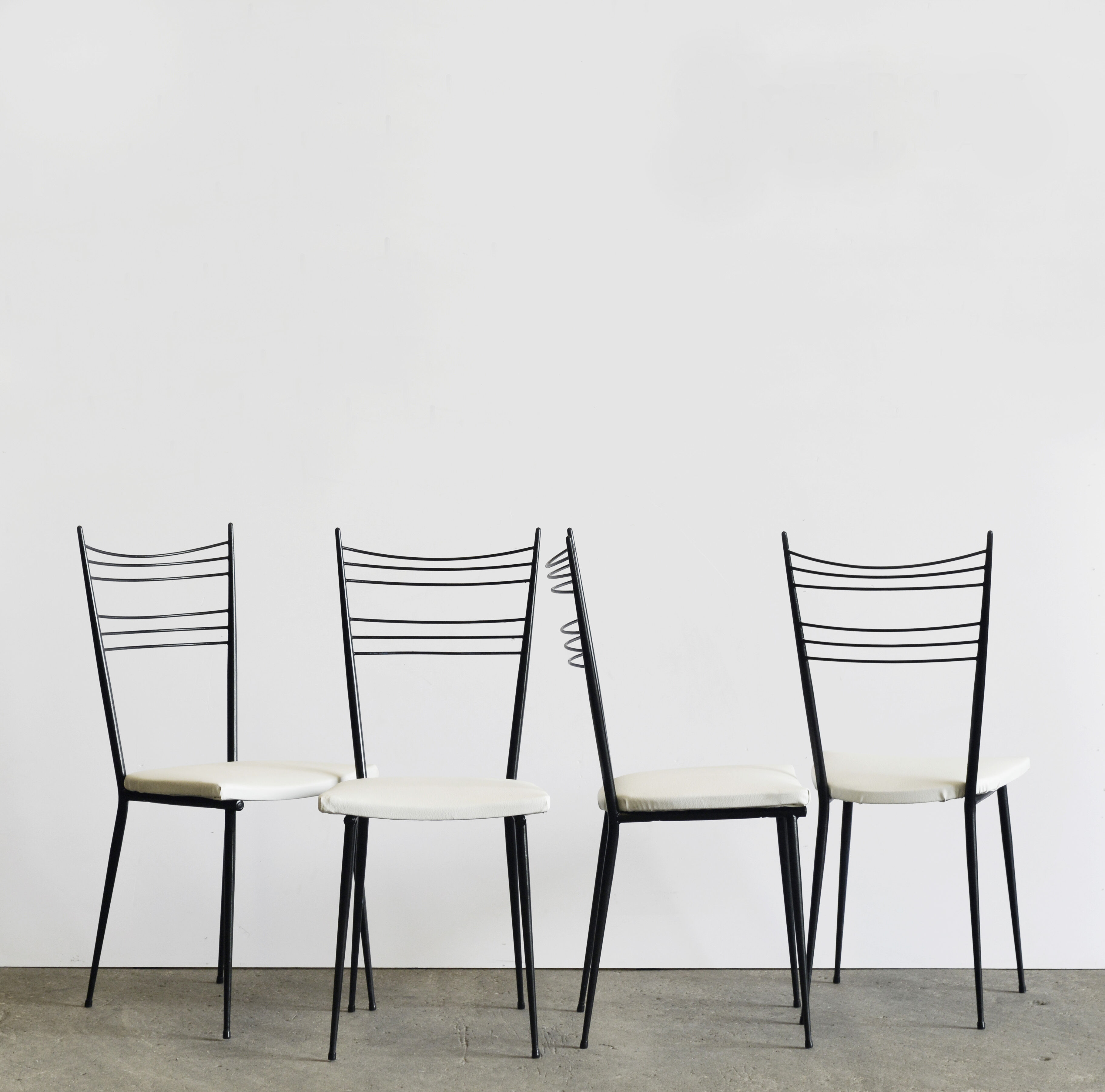 4 Chairs Colette Gueden