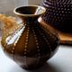 Vase piriforme en céramique.