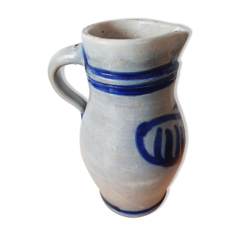 Pitcher 2 L in grey and blue sandstone