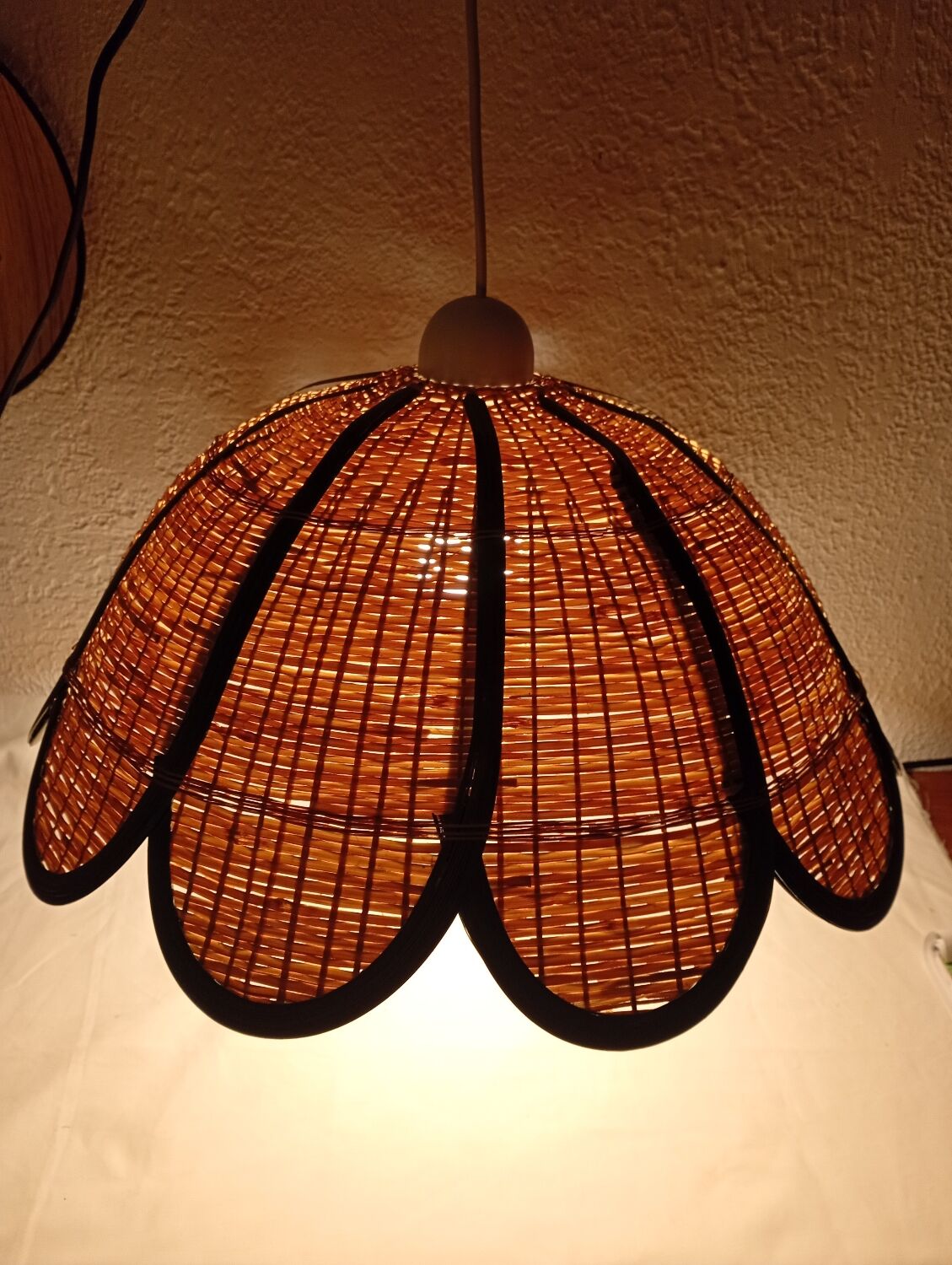 Rattan suspension