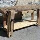 Very old oak carpenter's workbench - A charming piece of trade furniture.