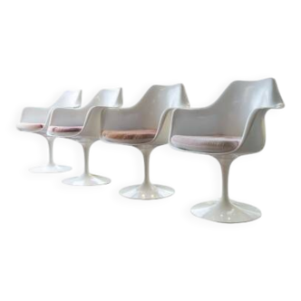 Eero Saarinen (1910–1961) & Knoll – Set of 4 Tulip chairs