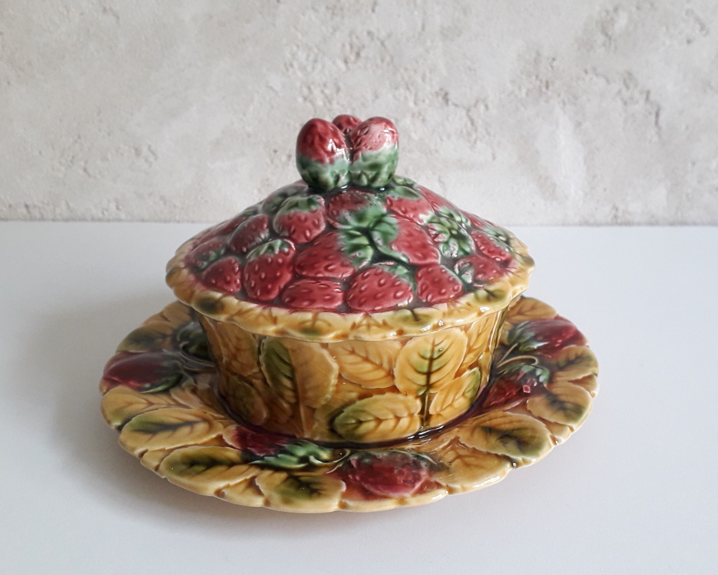 Jam maker, compotier, pot, candy slurry Sarreguemines strawberries