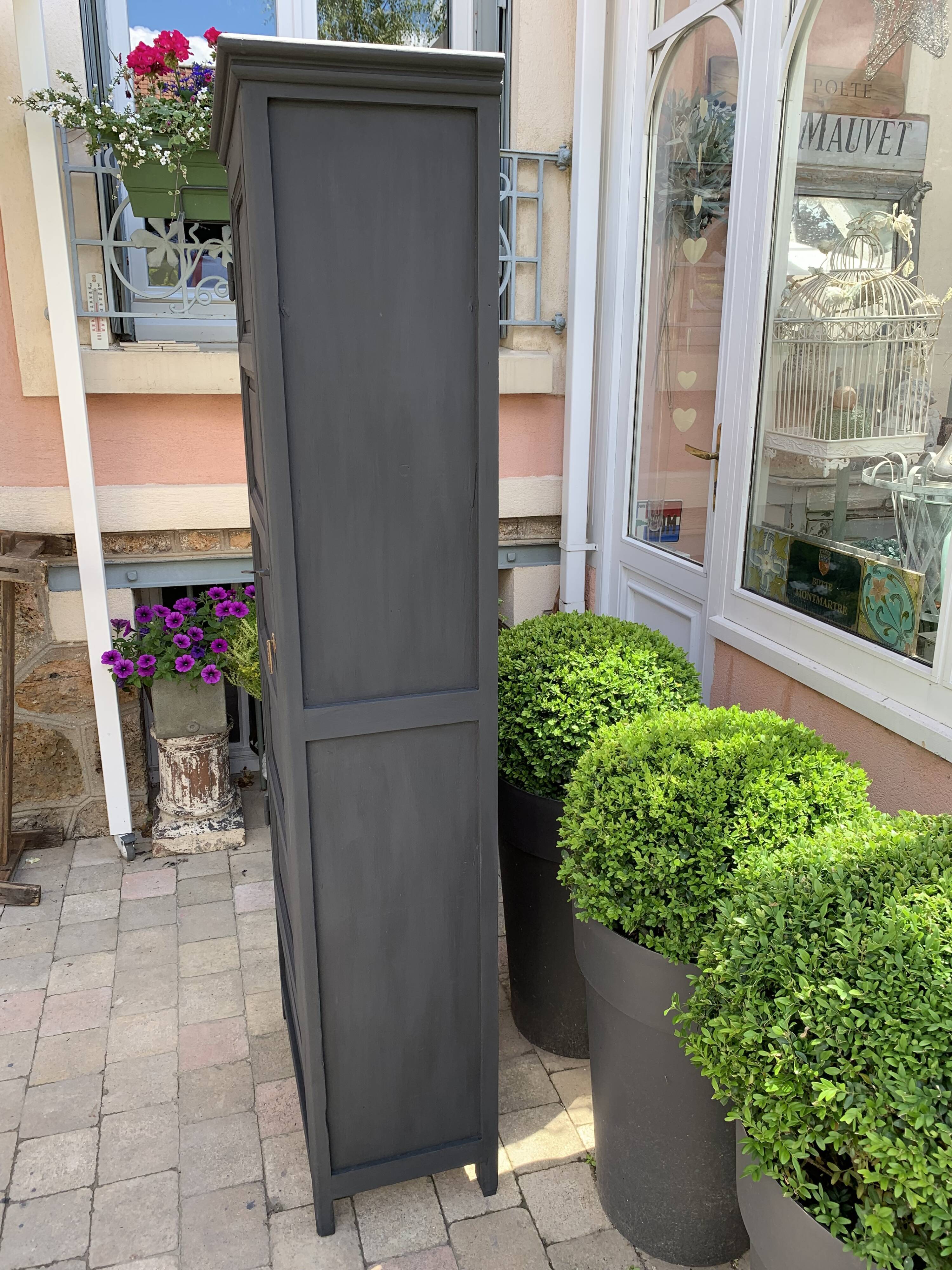 Parisian wardrobe cap 30 's