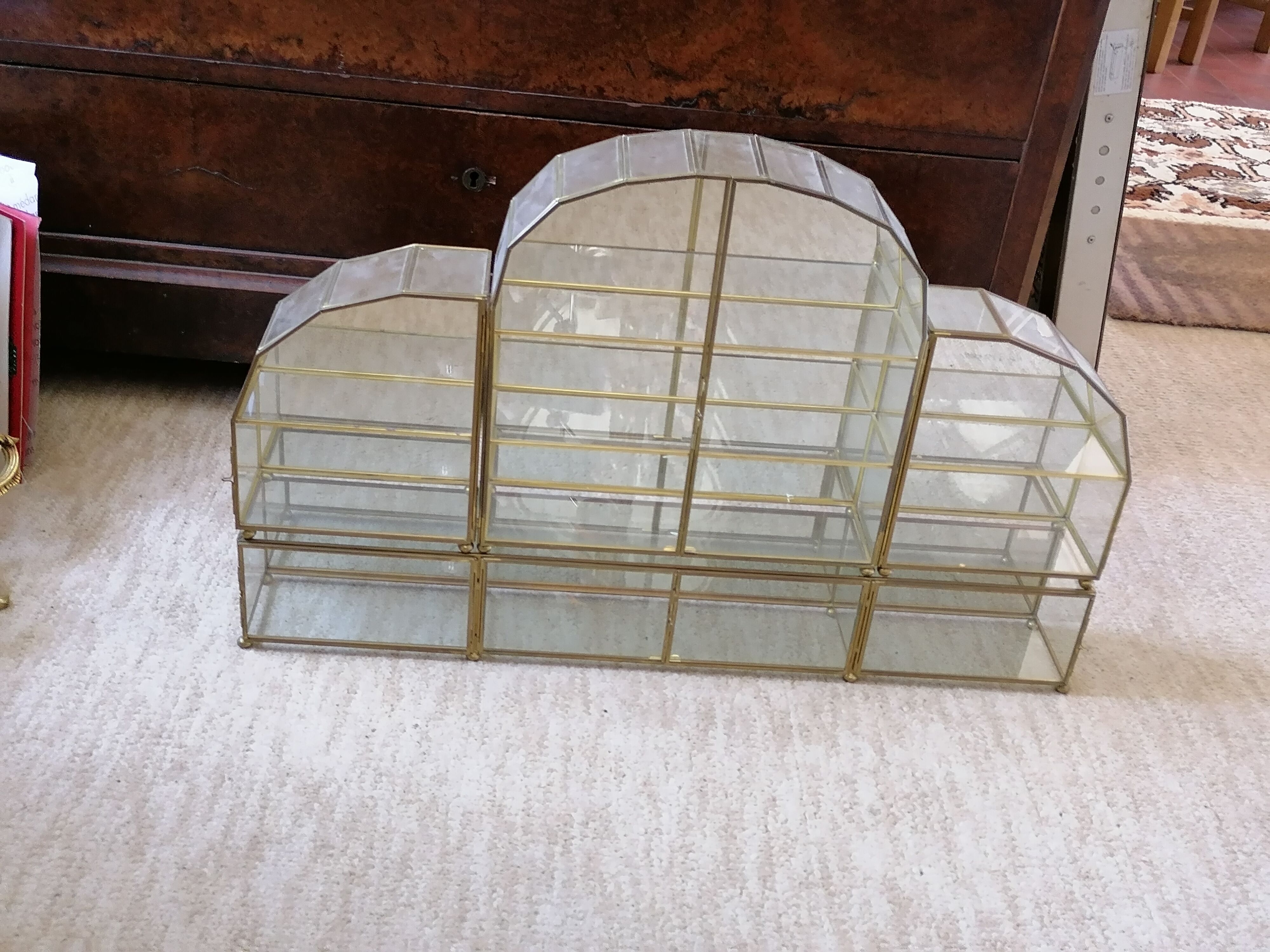Vitrine laiton