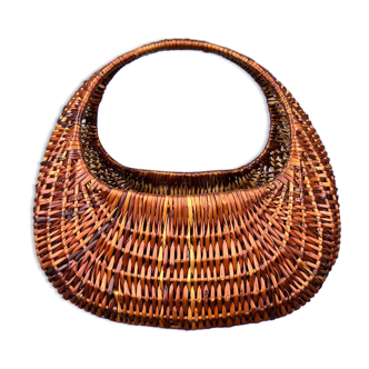 Old wicker basket "gondola" with handle