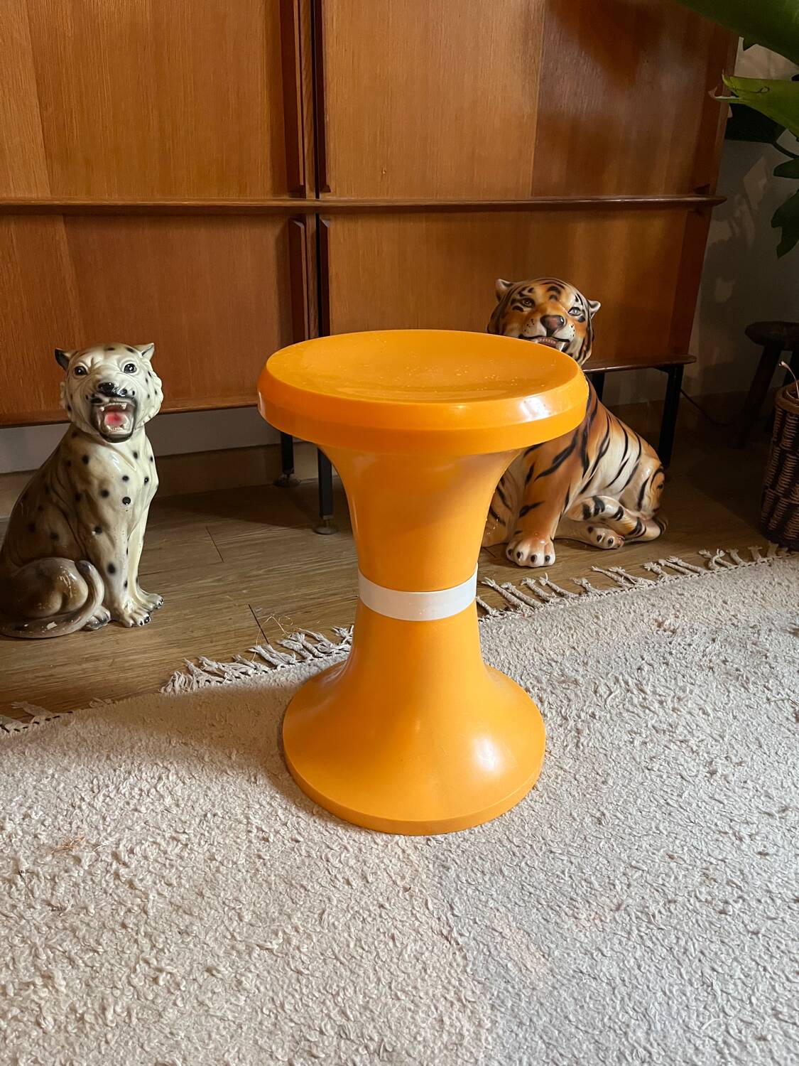 70s stool