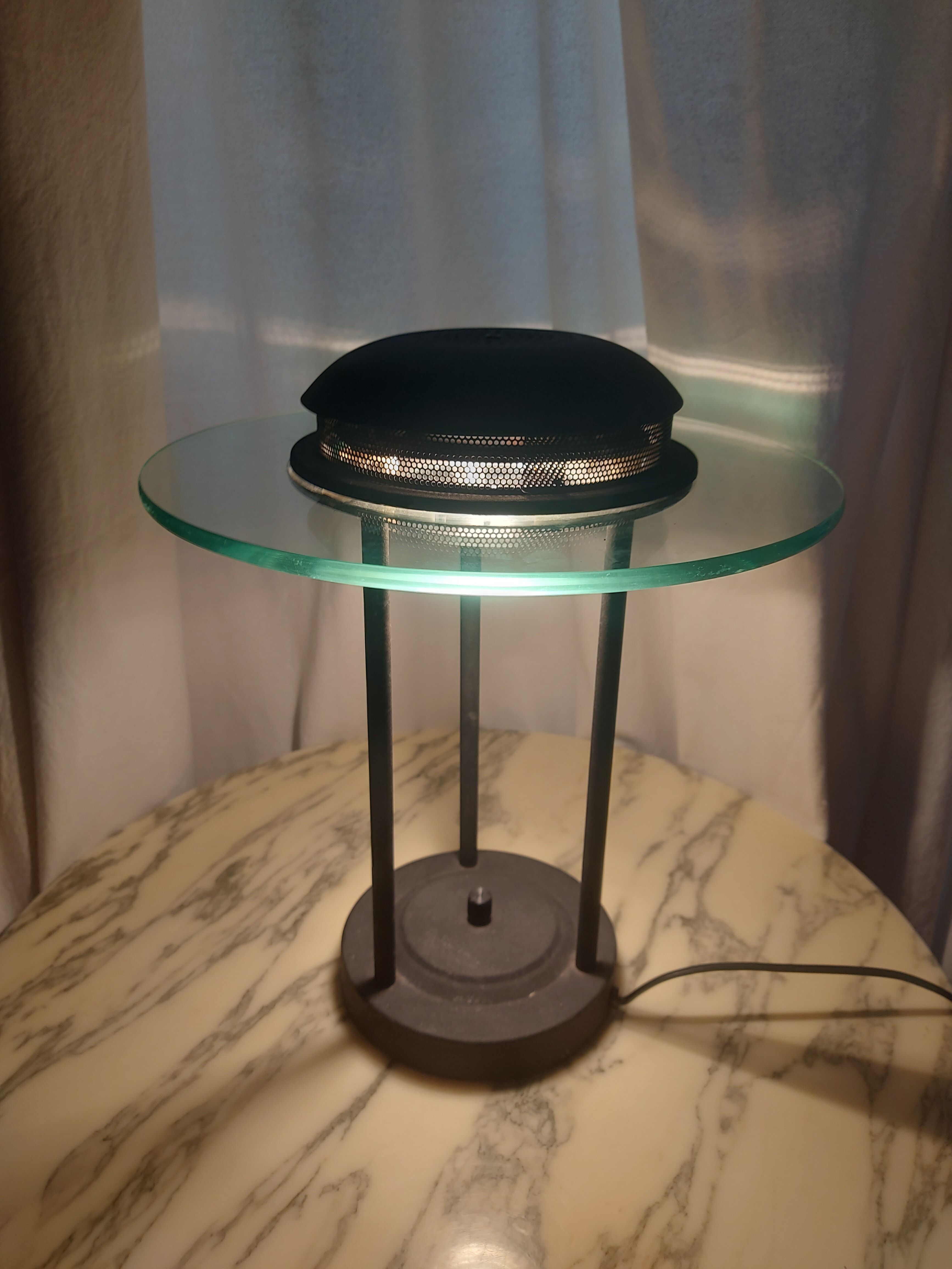 Lampe saturne par rober sonneman avec variateur