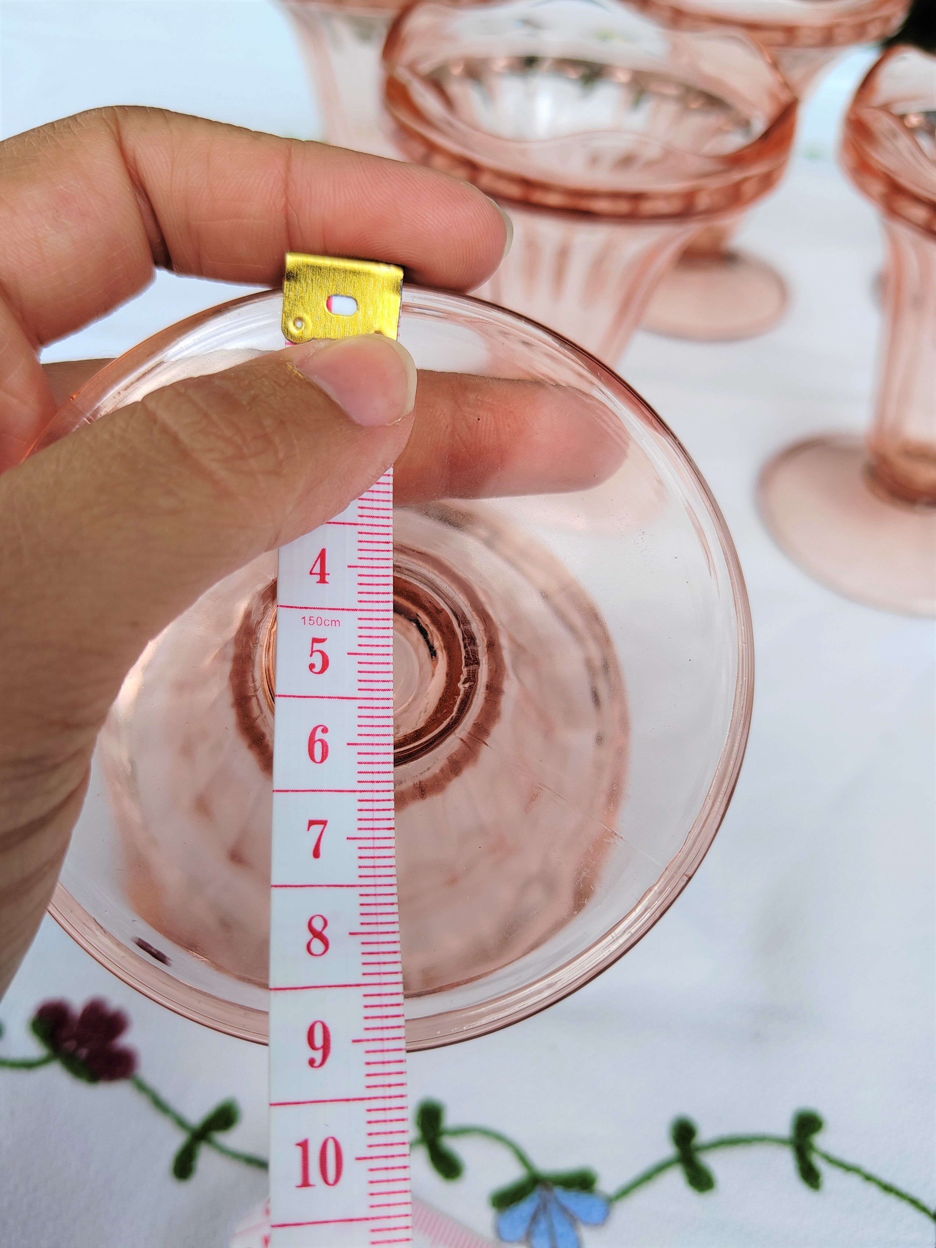 Suite of 6 pink glass ice cream bowls 70s/80s