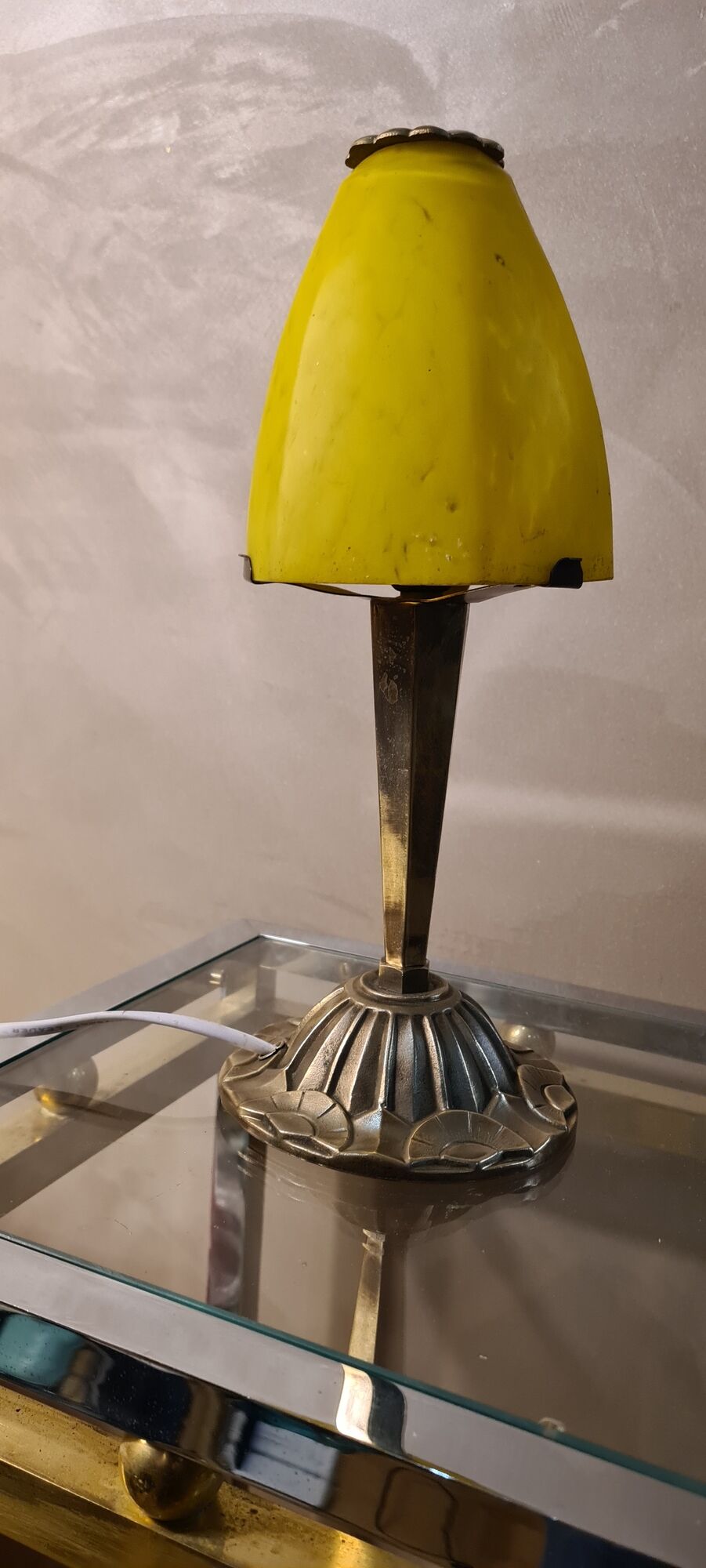 Art Deco lamp, with pretty yellow tulip in glass paste
