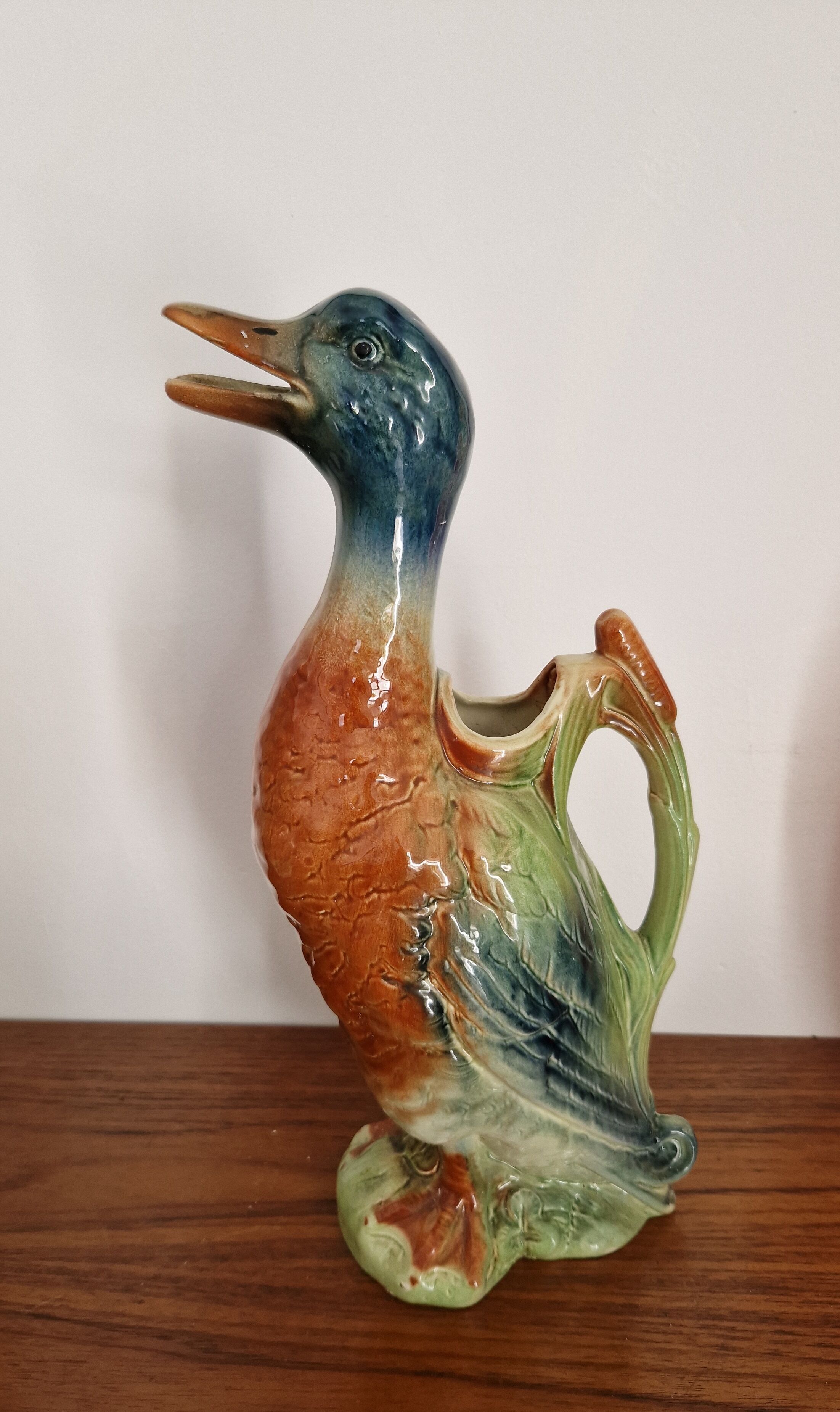 Duck pitcher St Clément