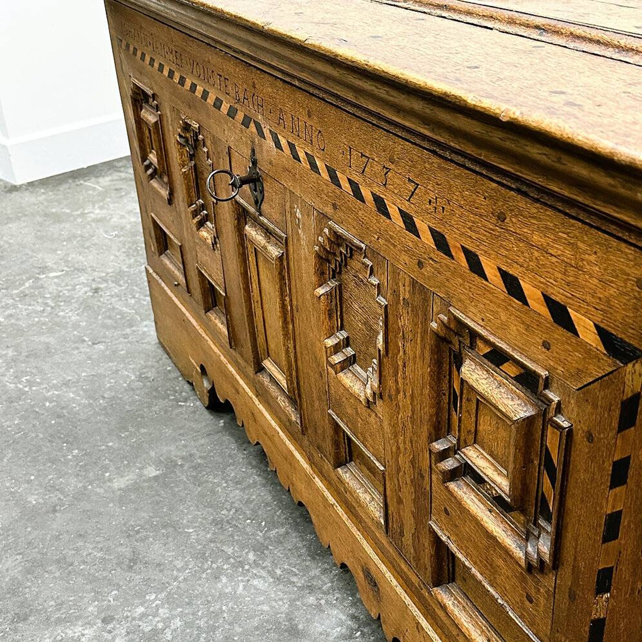 18th century German Baroque travel trunk – dated 1737 – with ebony inlay