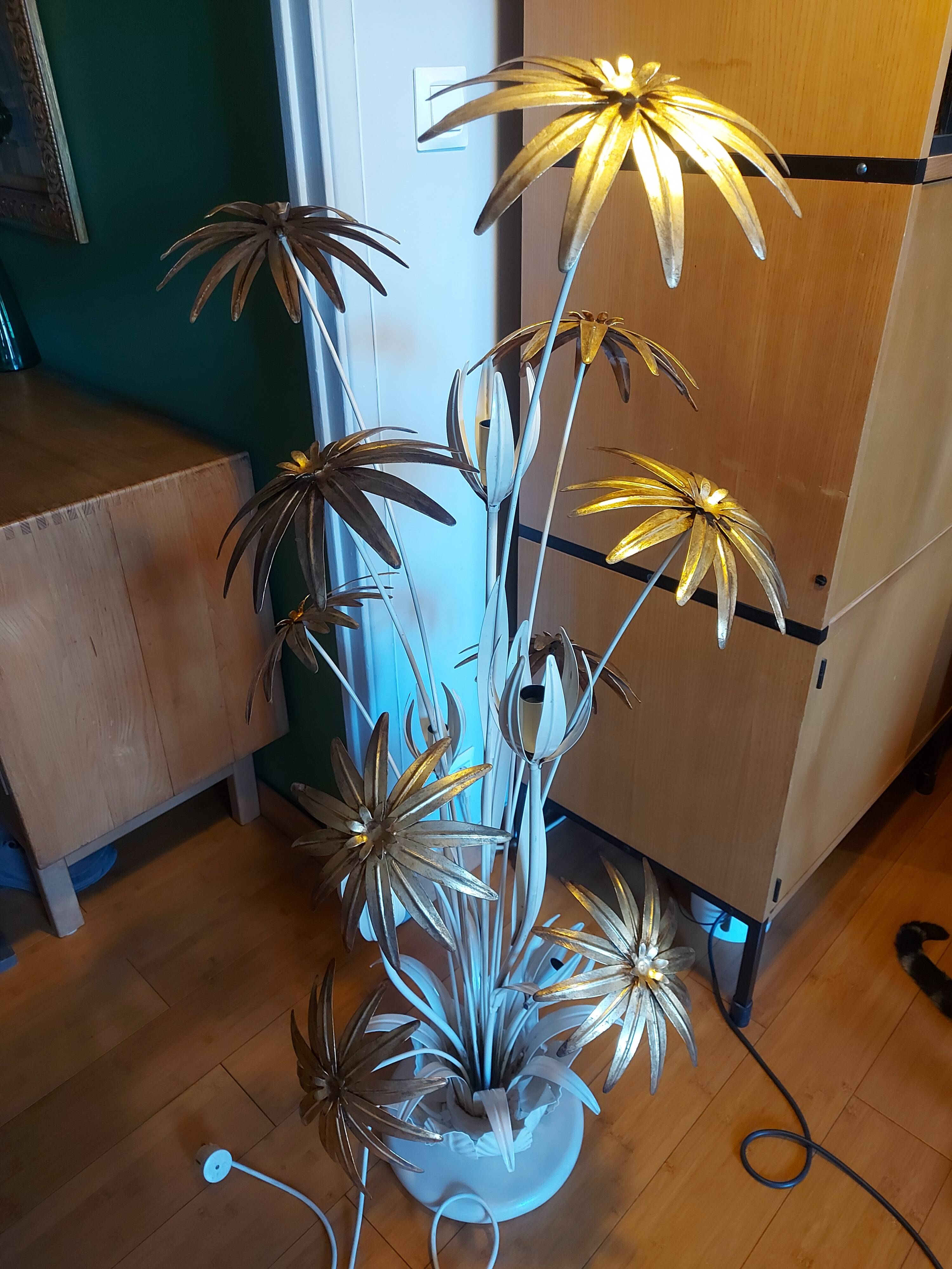 Flower floor lamp design 70'S , Hans Kögl