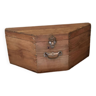 Old wooden box from the end of the 19th century originally containing a bicorne or tricorne