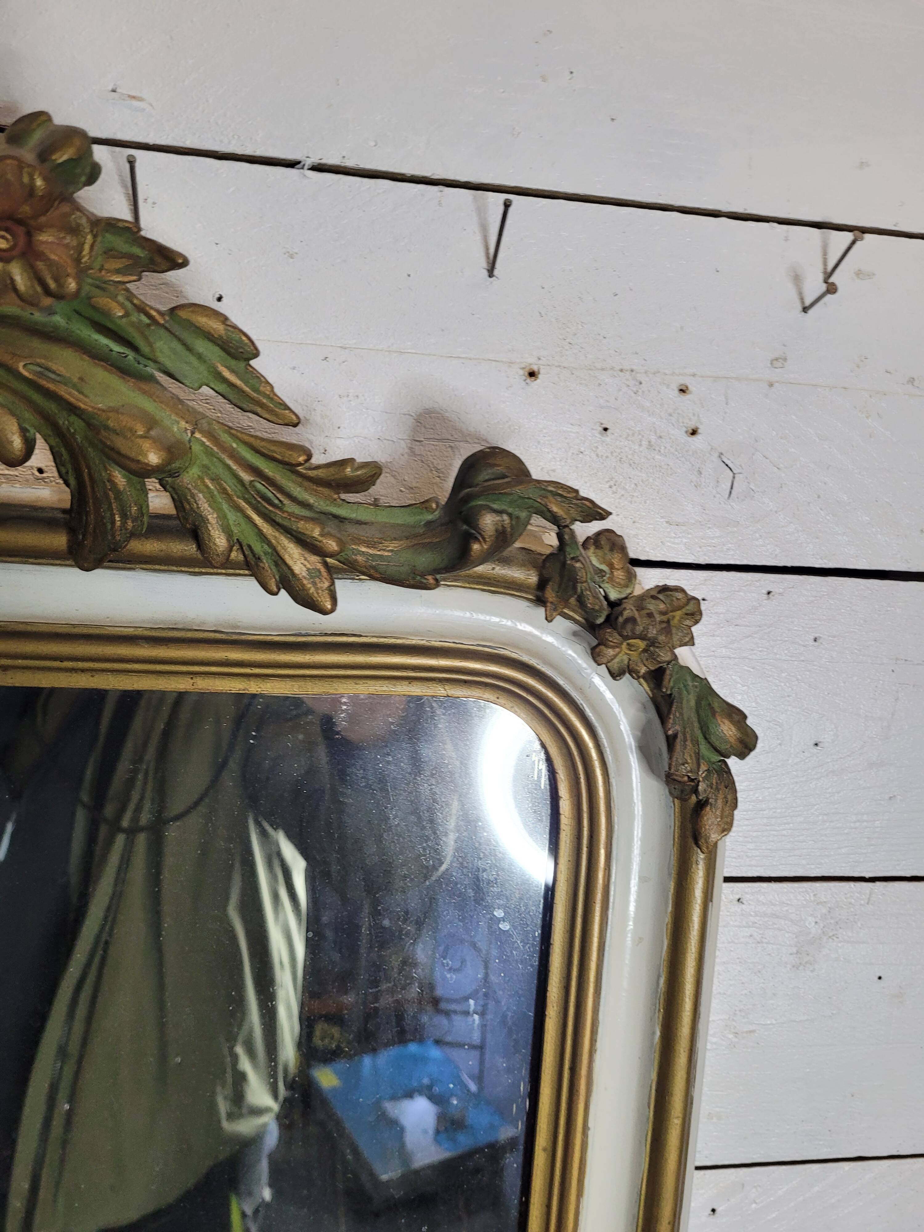Old Louis XV style mirror with gold and white patina, 145×82cms