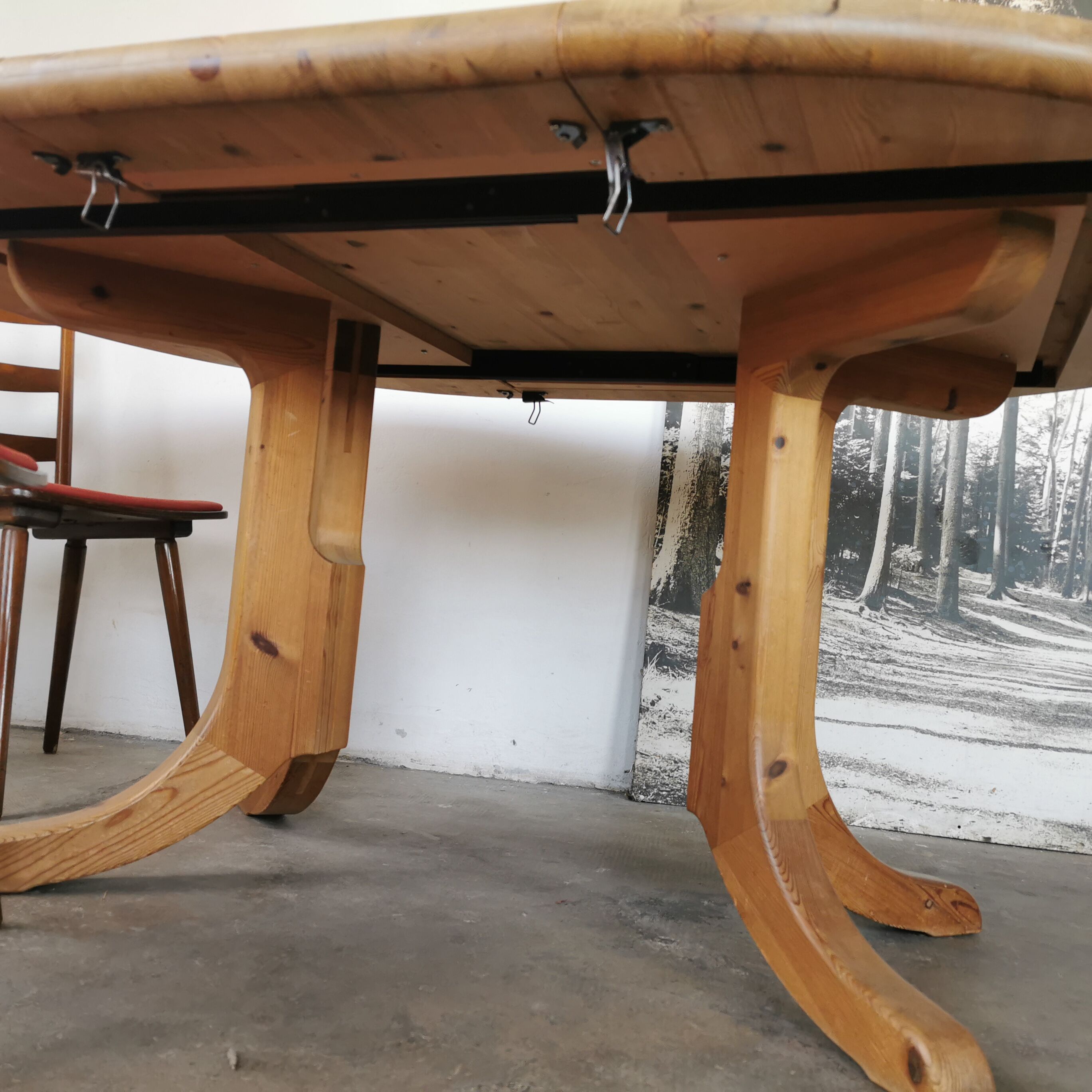 Table ronde en pin massif Rainer Daumiller