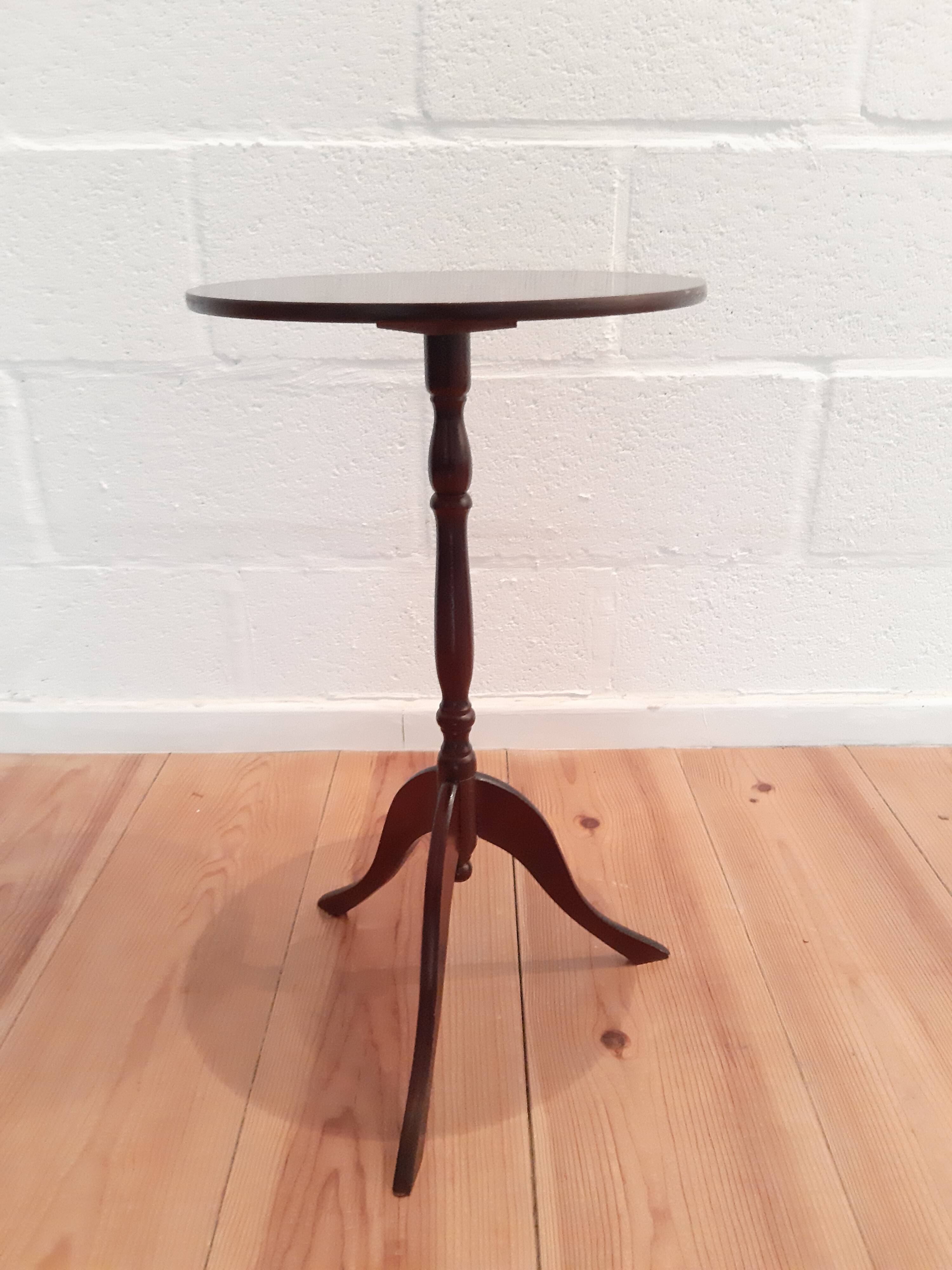 Wooden tripod healing