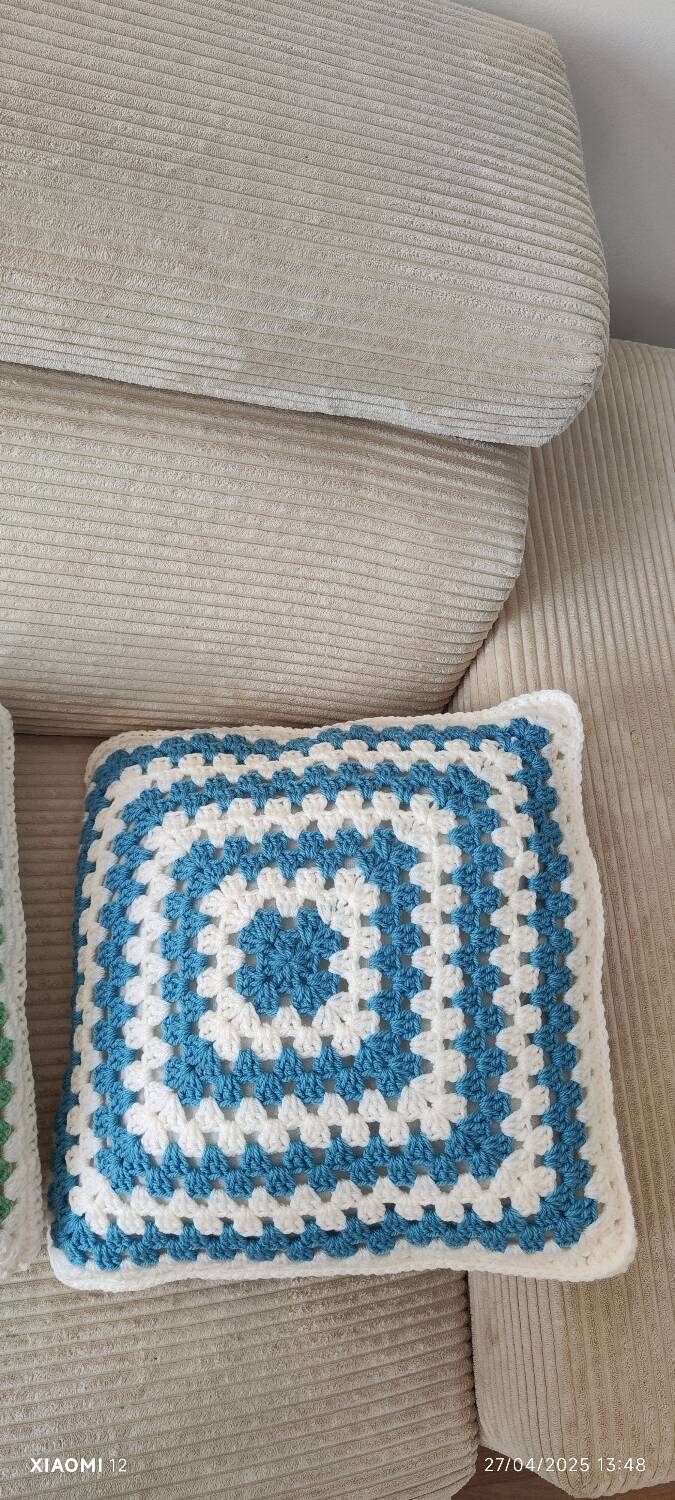 Coussin crocheté fait main – Style vintage bohème