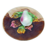 Plate in slip trompe l'oeil pear