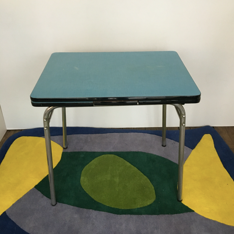 Vintage table in pool blue formica