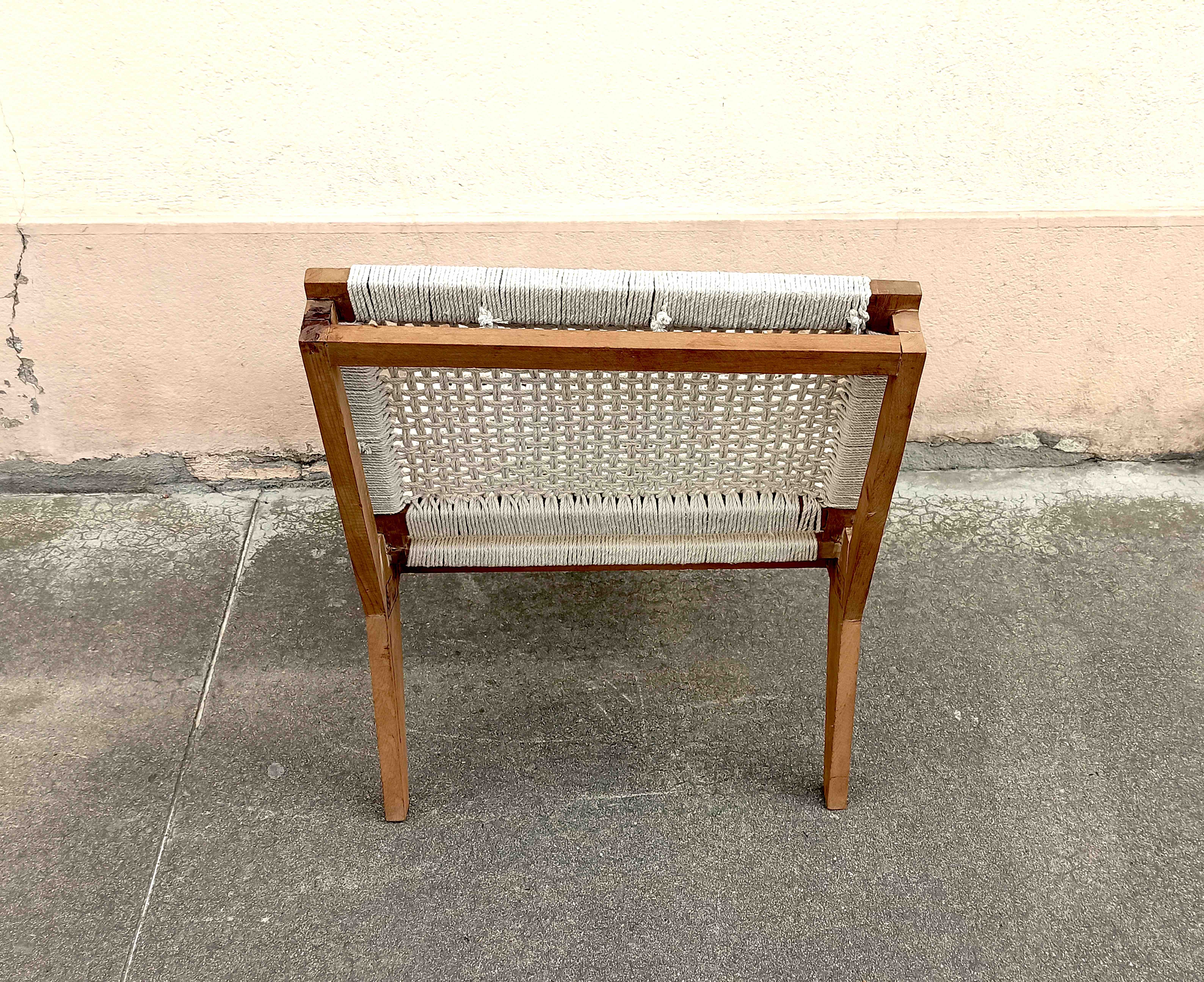 Chauffeuse années 50 teck massif et corde coton