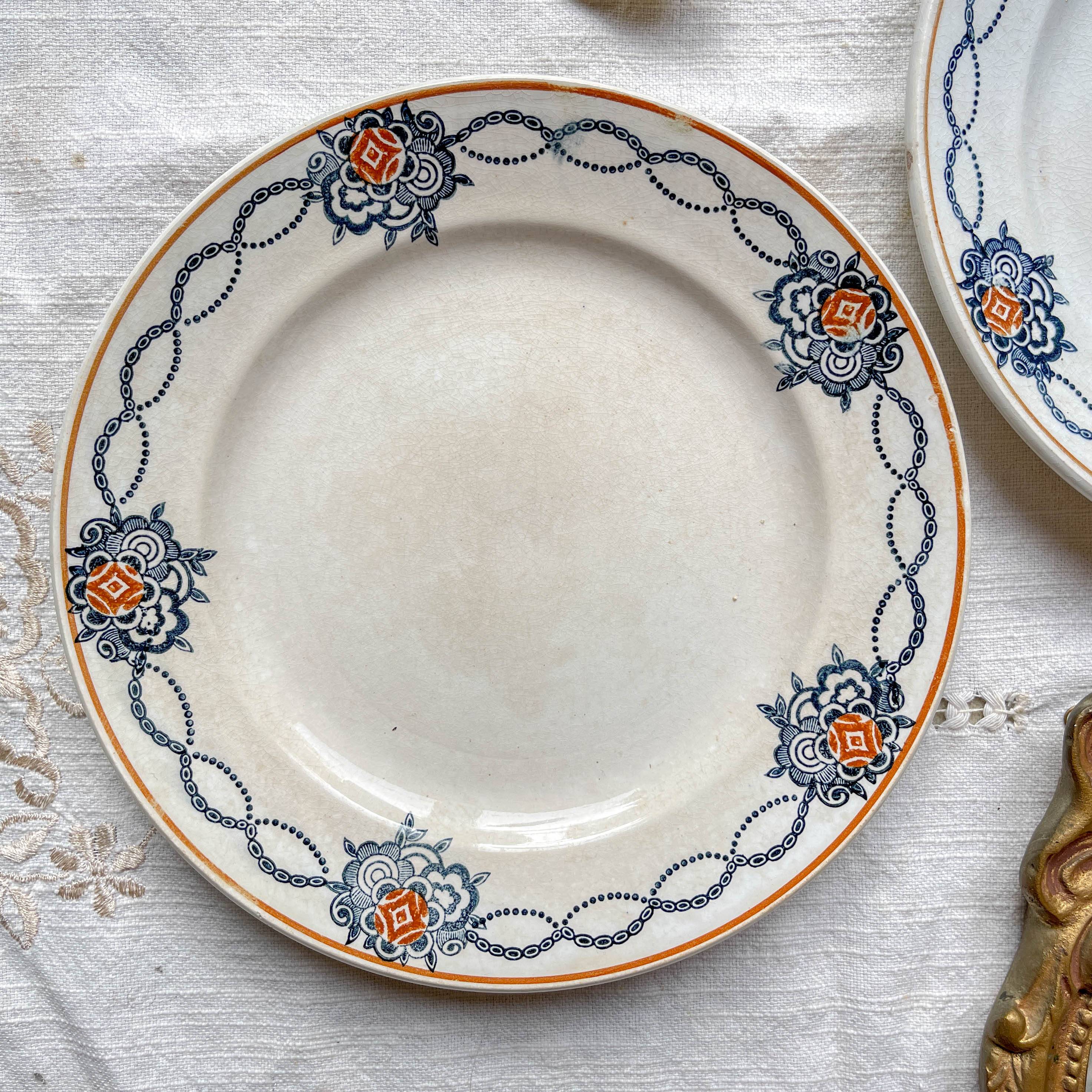 6 Small mismatched vintage plates - L'Amandinoise - Luneville