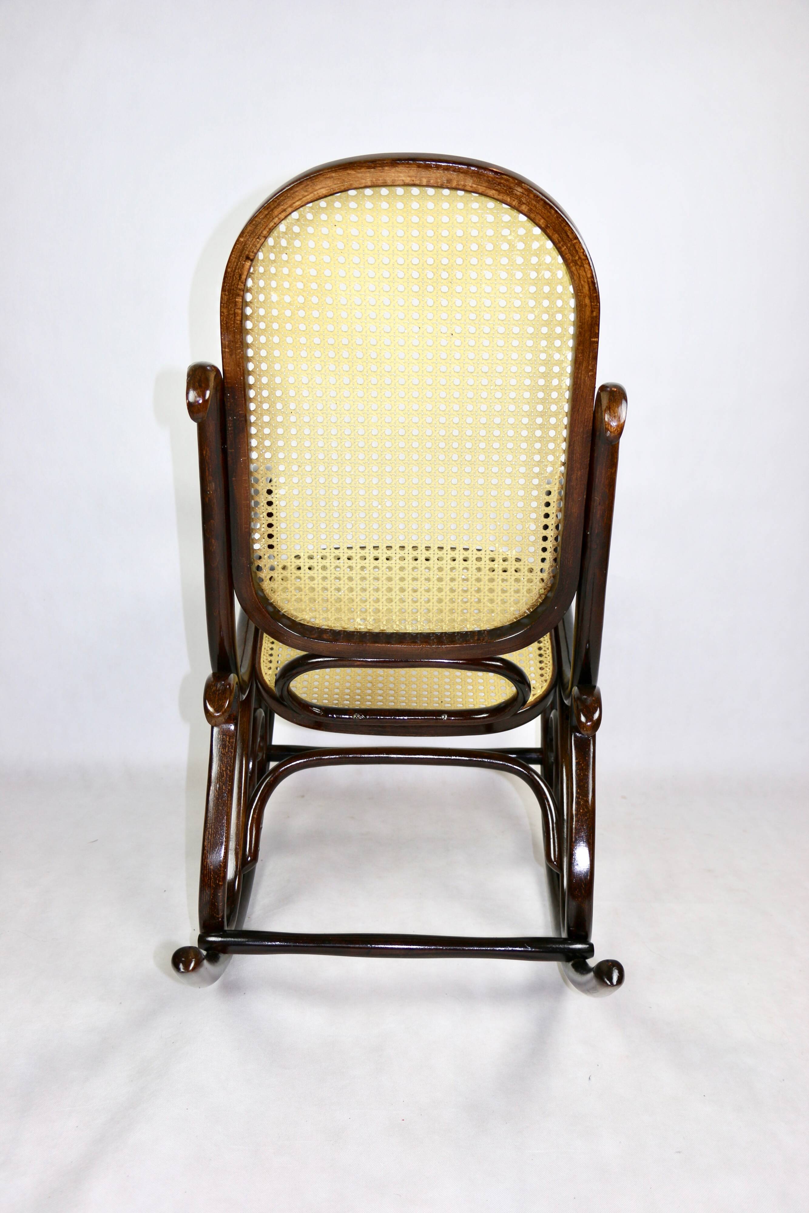 Vintage Brown Rocking Chair by Michael Thonet