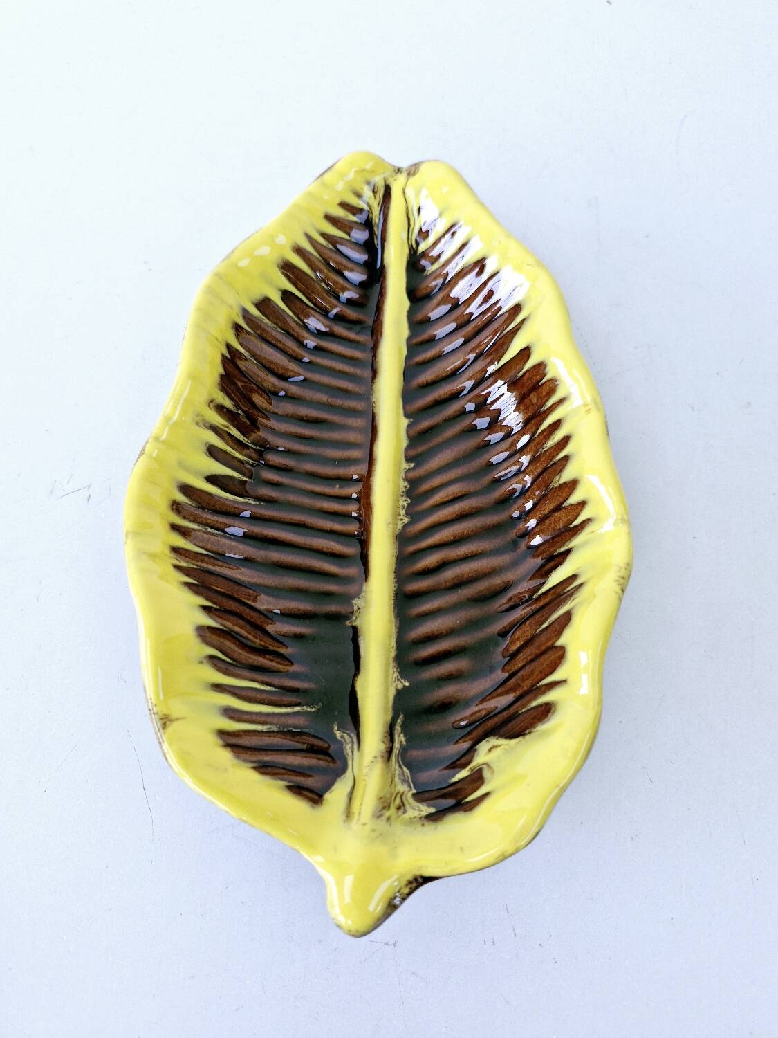 Butter dish and its vintage ceramic knife dlg vallauris leaf shape