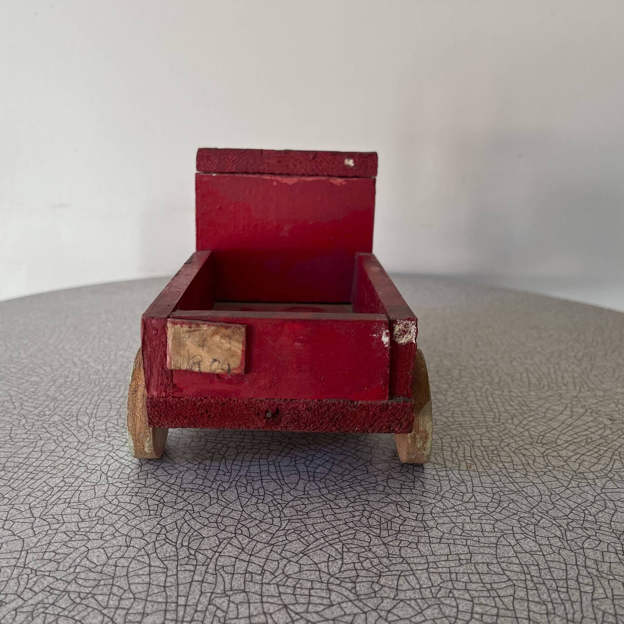 Wood truck Popular Art of the 50s/60s