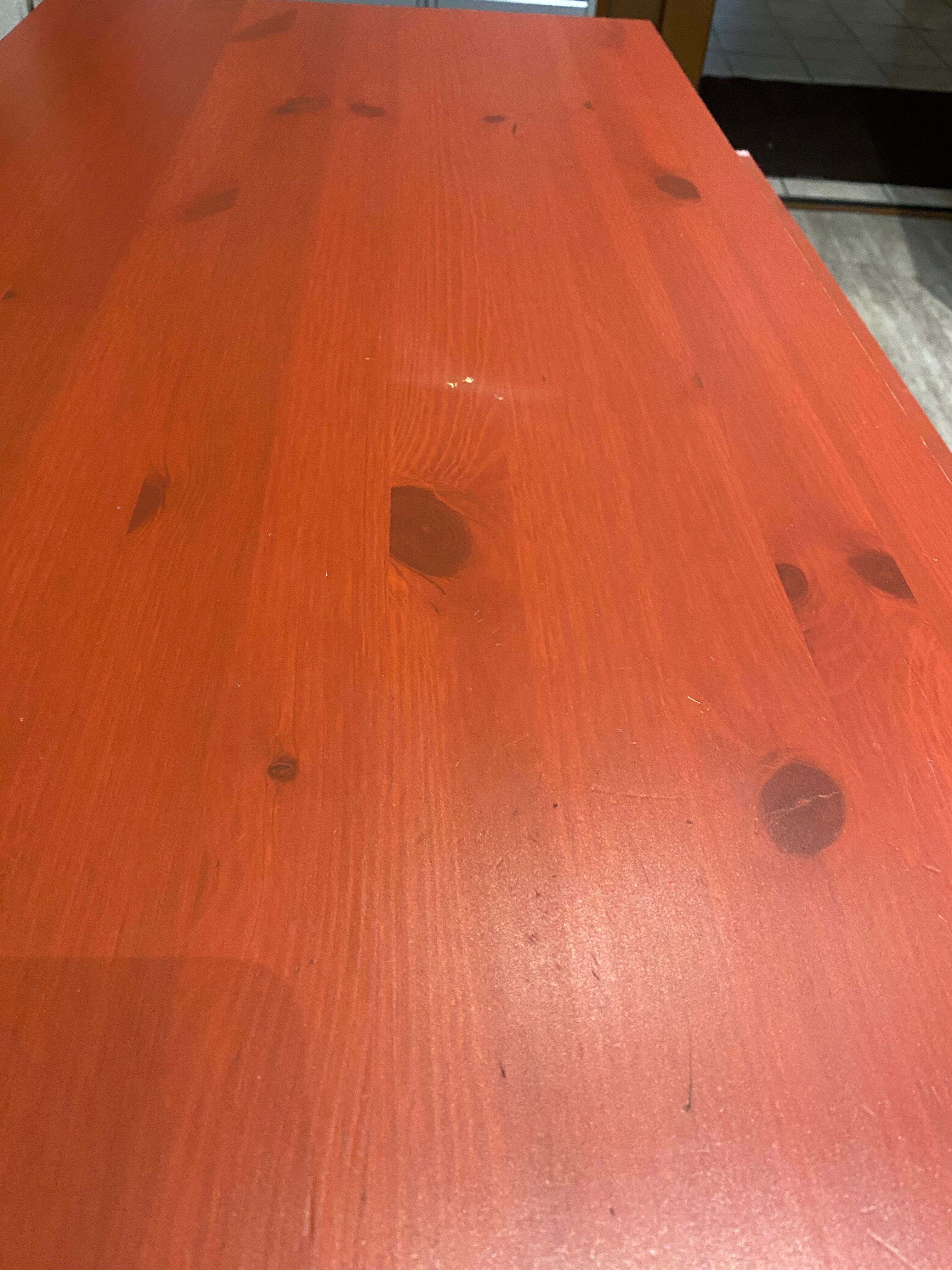 Commode bois rouge