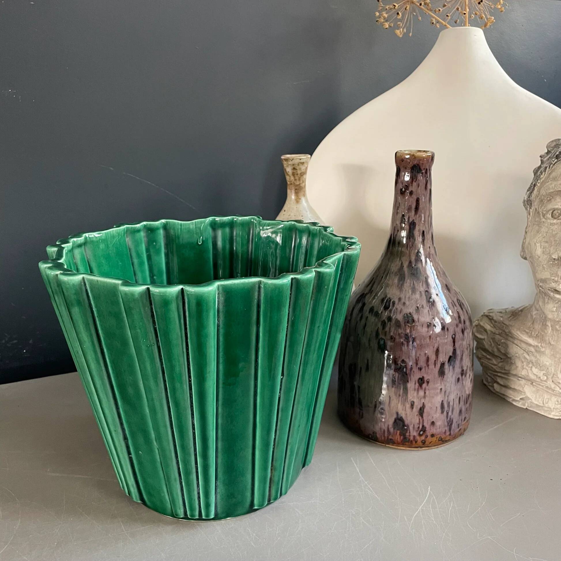 Cache-pot P.L. France Poët Laval in green ceramic