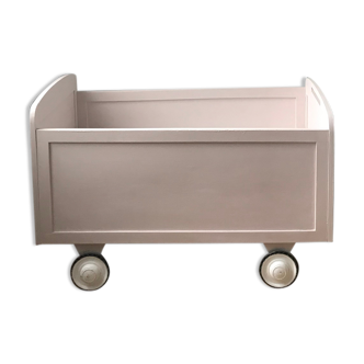 Vintage baby trailer bed