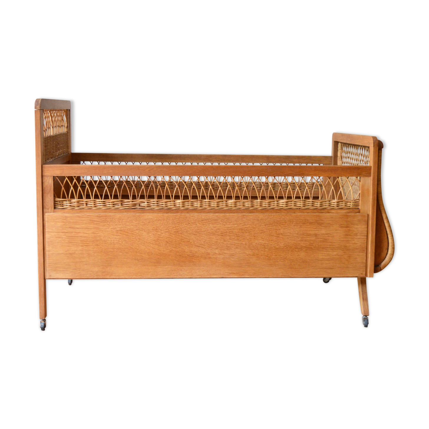 Baby bed