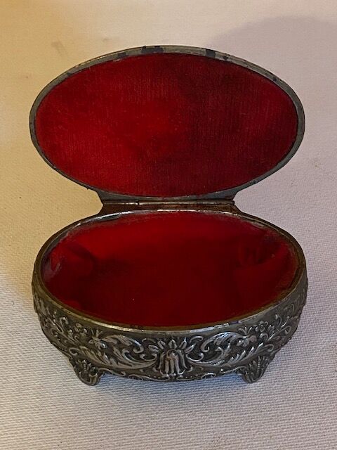 Silver metal jewellery box