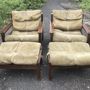 Fauteuils en bois et cuir avec pouf, ensemble de 4