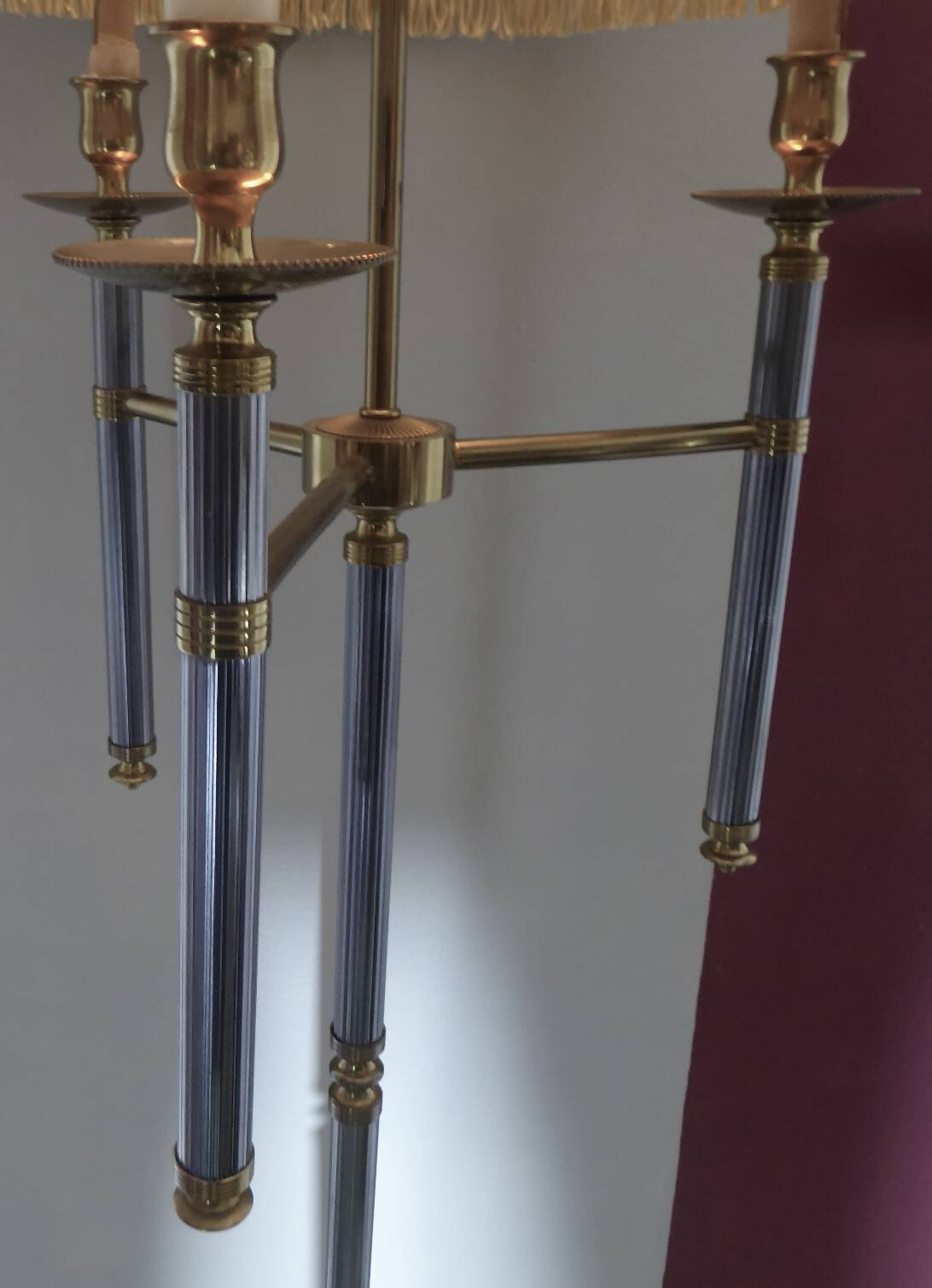 Vintage floor lamp with a classic spirit.