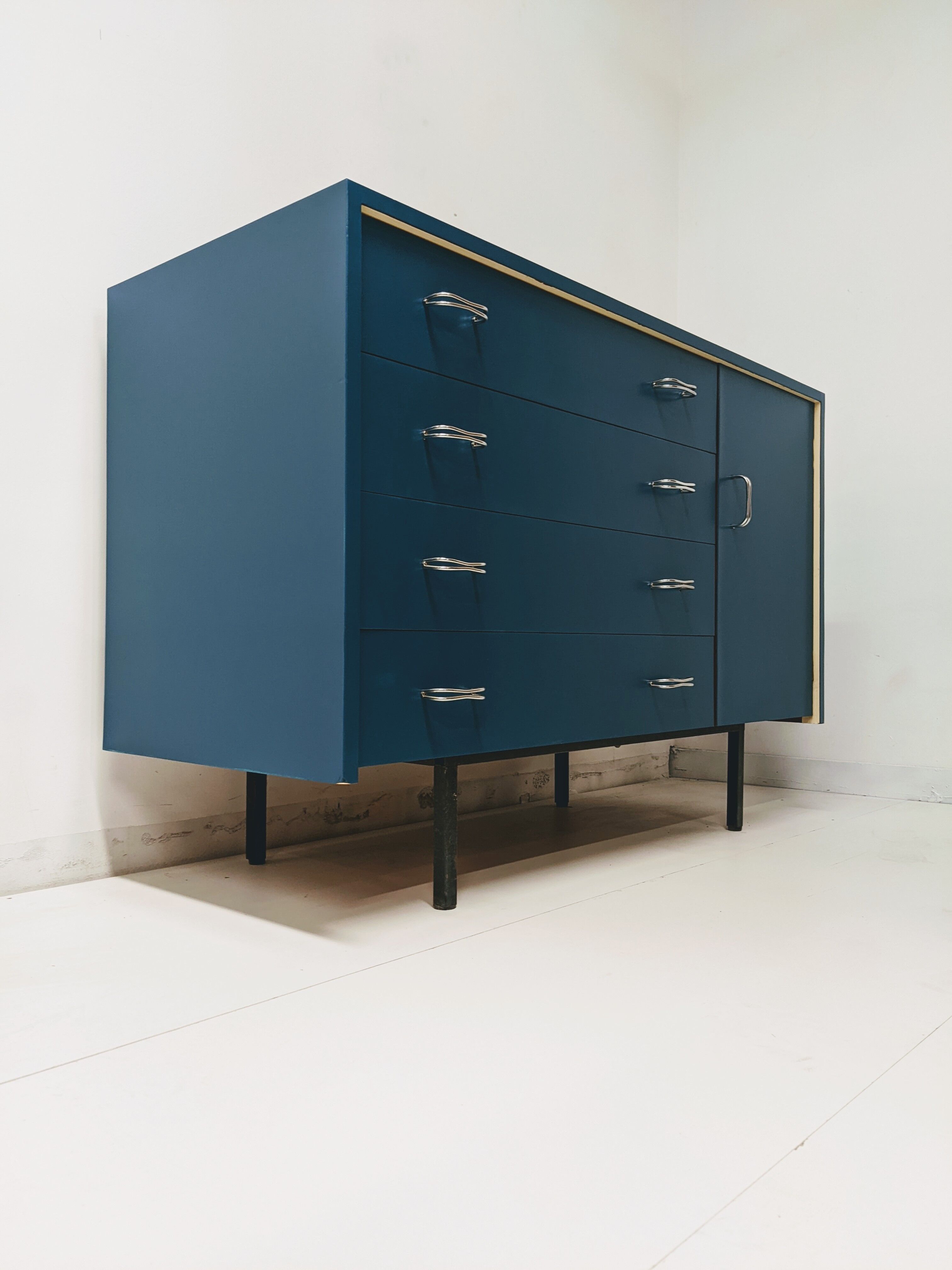 Vintage sideboard in formica / chest of drawers enfilade TV cabinet tv storage