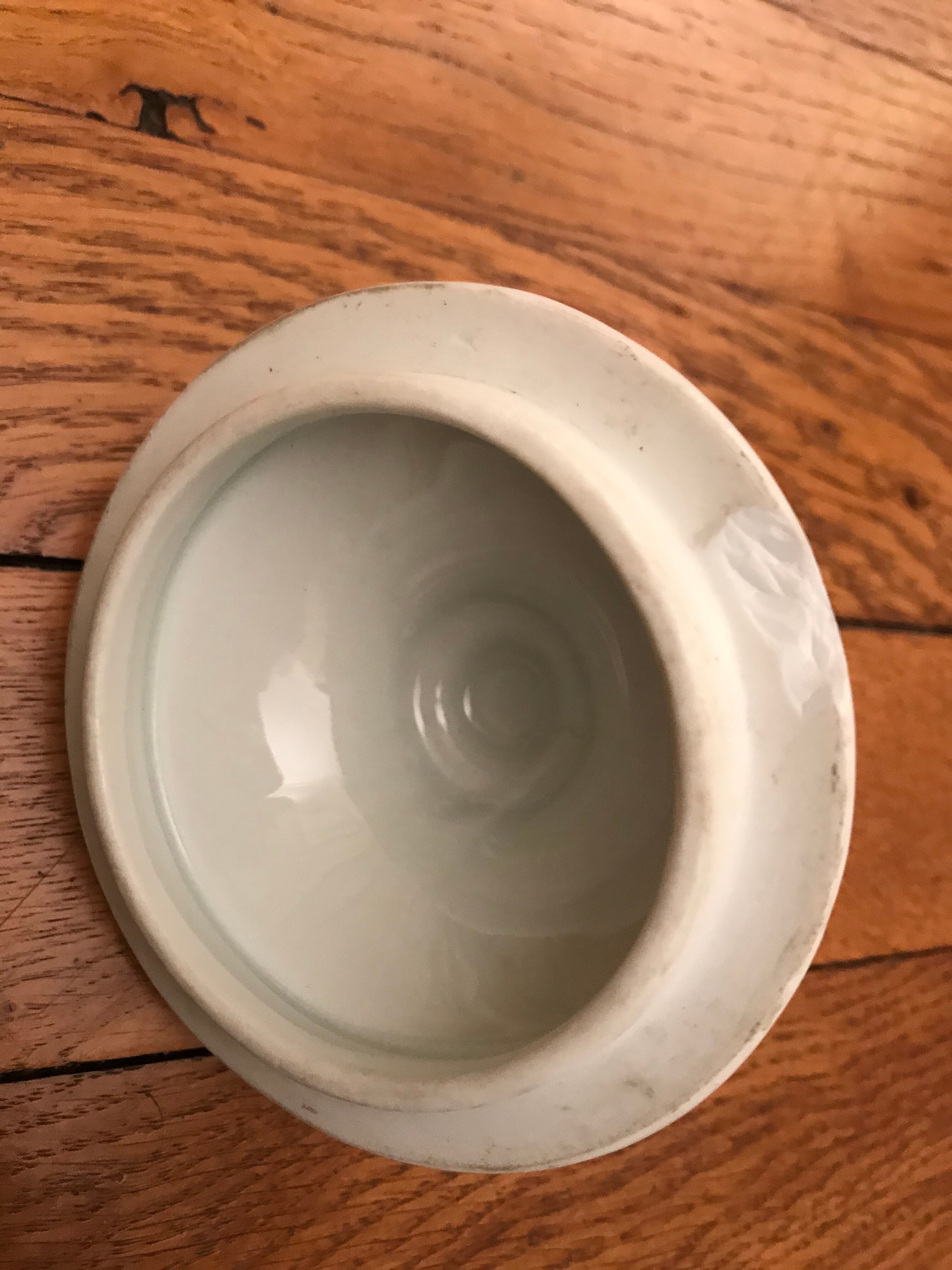 Pot pharmacie couvert en porcelaine