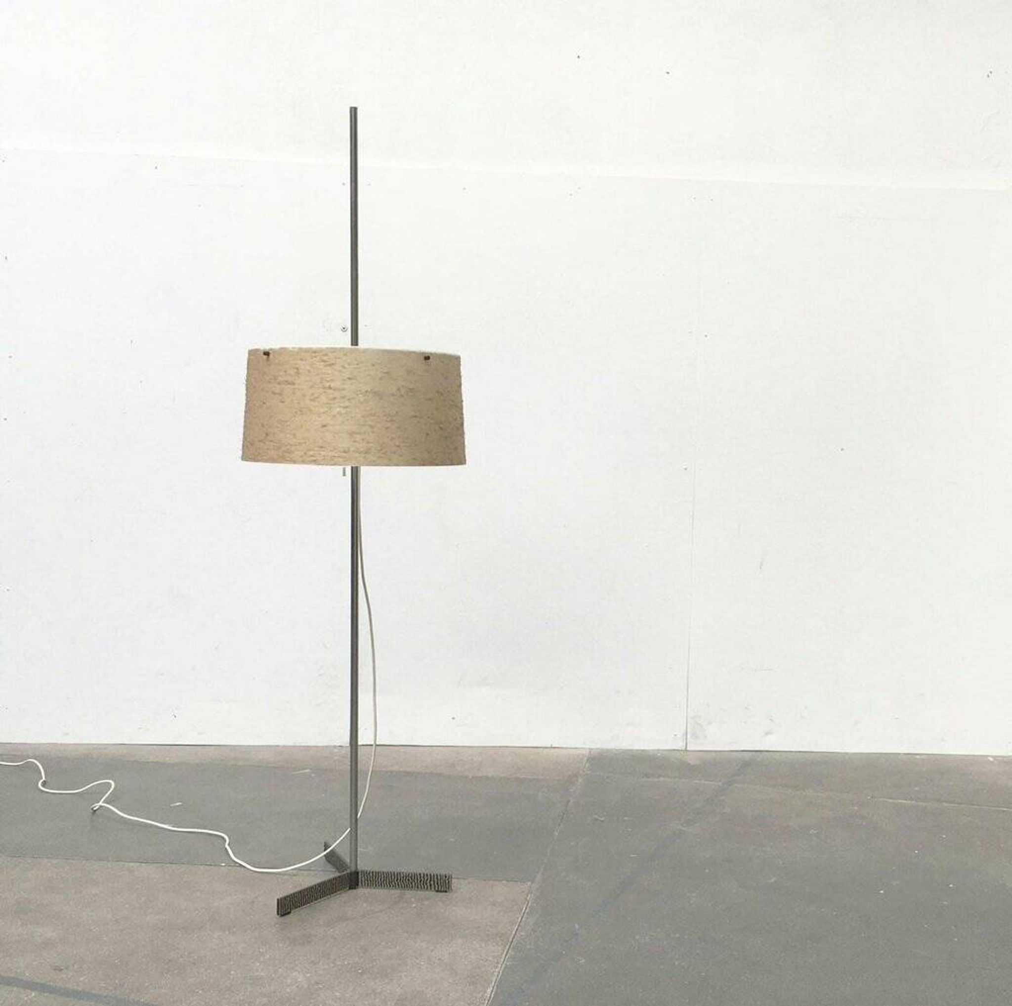 Lampadaire tripode mi-siècle de Kaiser Leuchten, années 1960