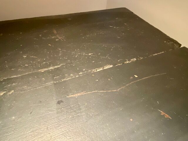 Painted chest of drawers