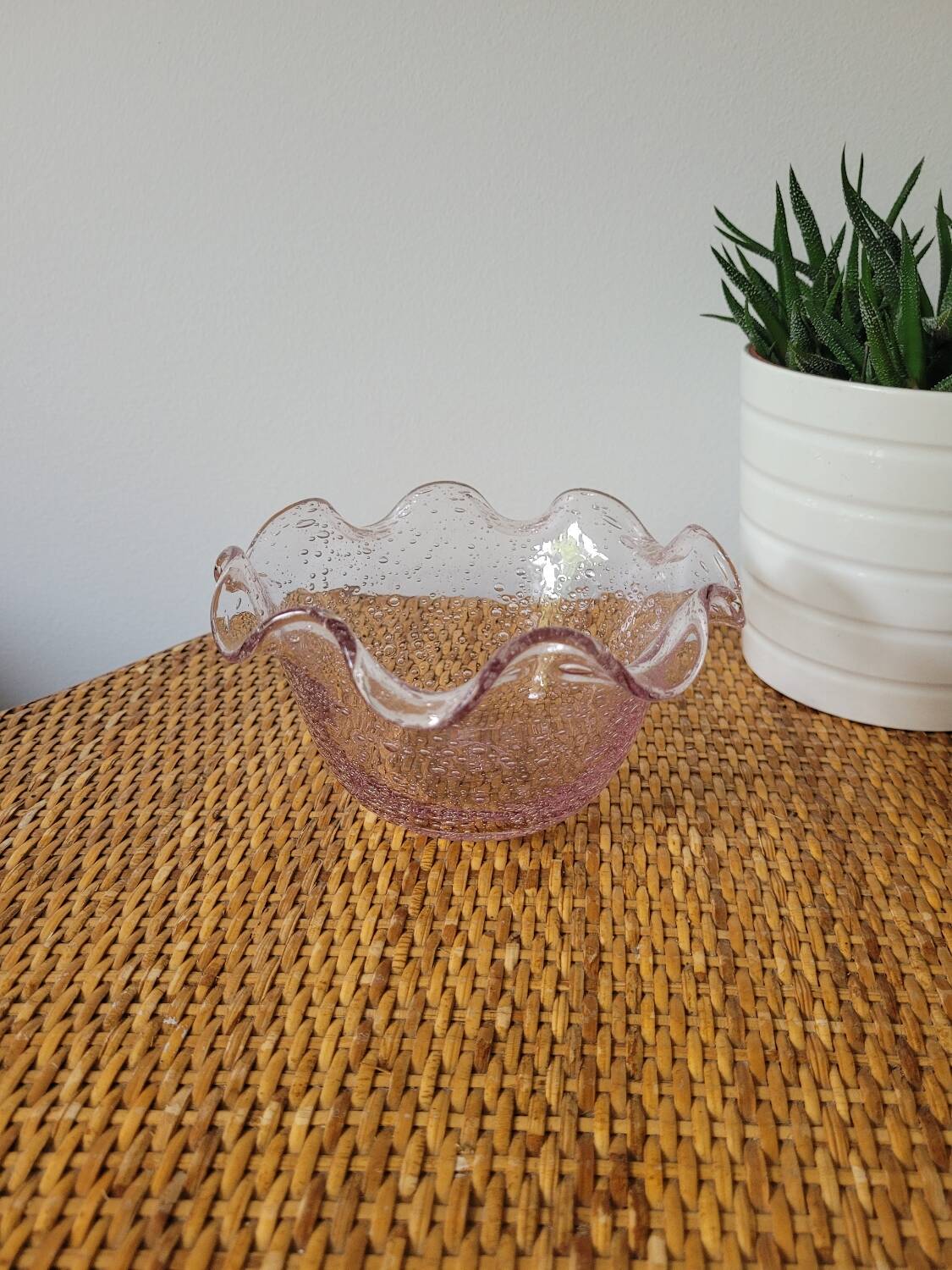 Riom bubble glass pocket emptier