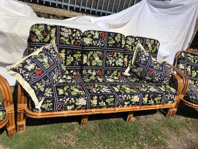 Set in vintage rattan sofa 3-seater seating and 2 seats