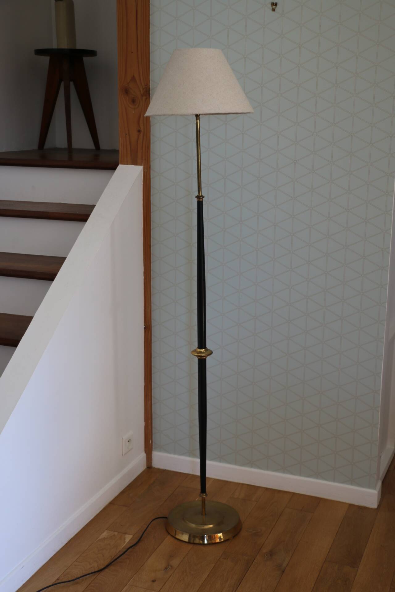 Lampadaire Stellor métal laqué laiton